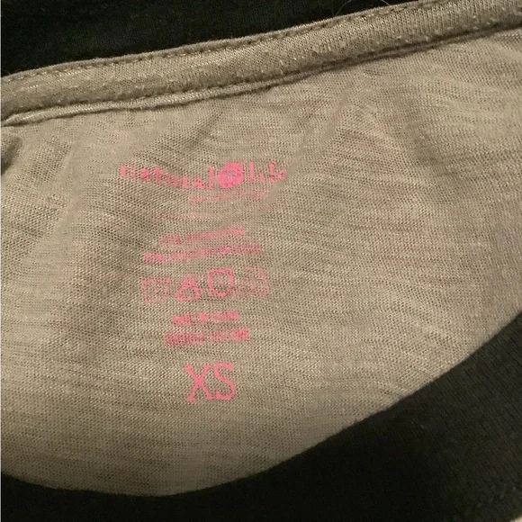 NWOT Natural Life Ringer Tee Graphic Pink Heart Collection 
Size XS Oversized - Picture 4 of 4
